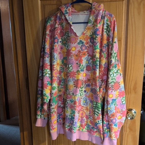 NATURAL LIFE Tops - Natural Life Pink and Green Floral Hoodie